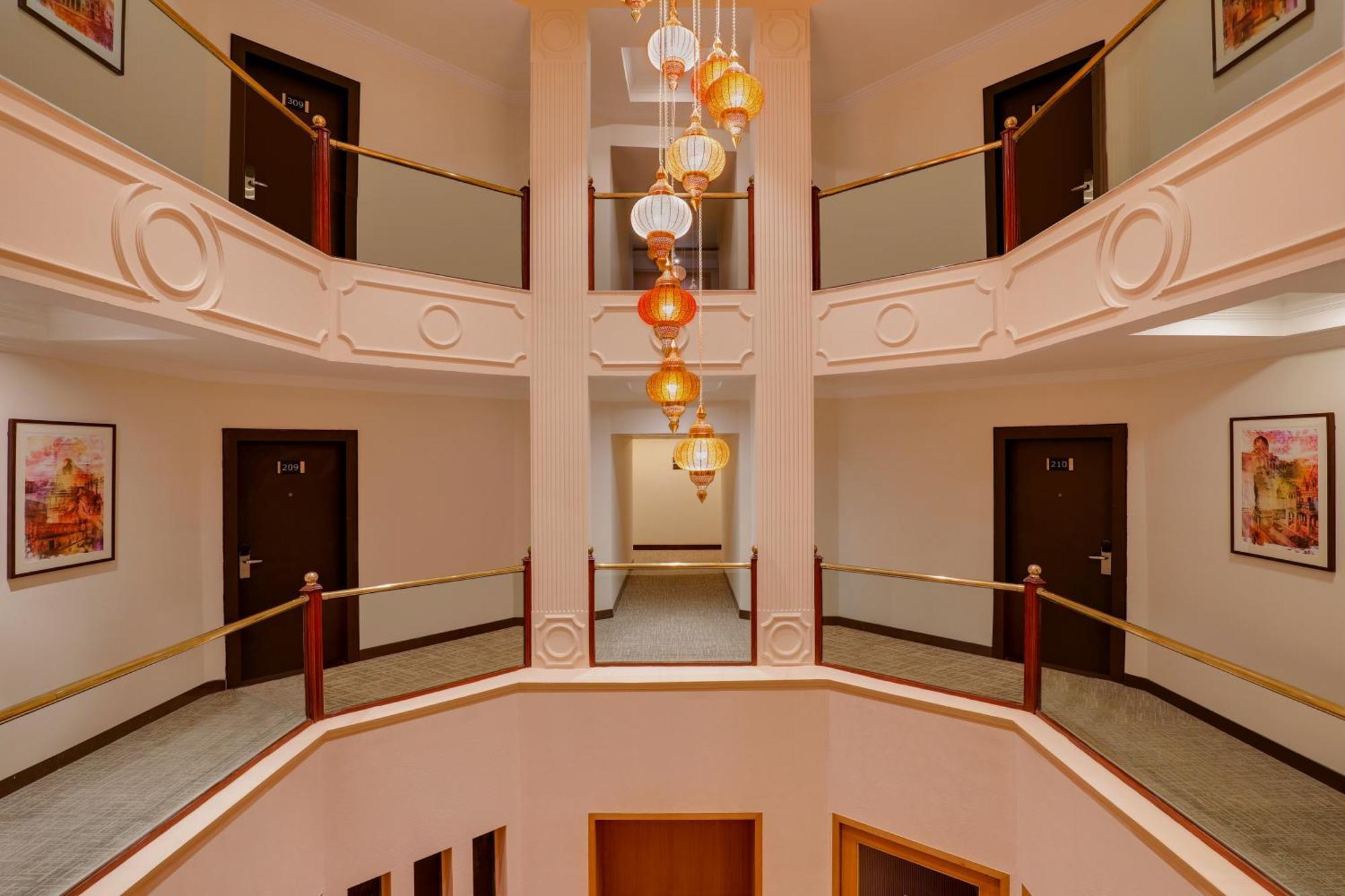 Lemon Tree Hotel Бопал Екстериор снимка