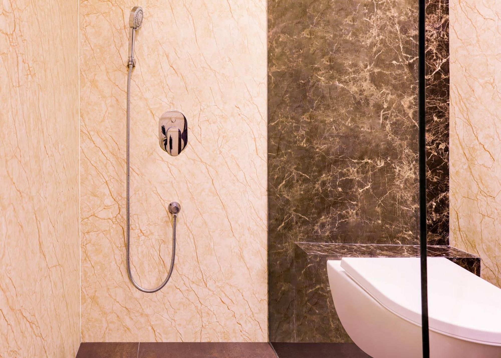 Lemon Tree Hotel Бопал Екстериор снимка