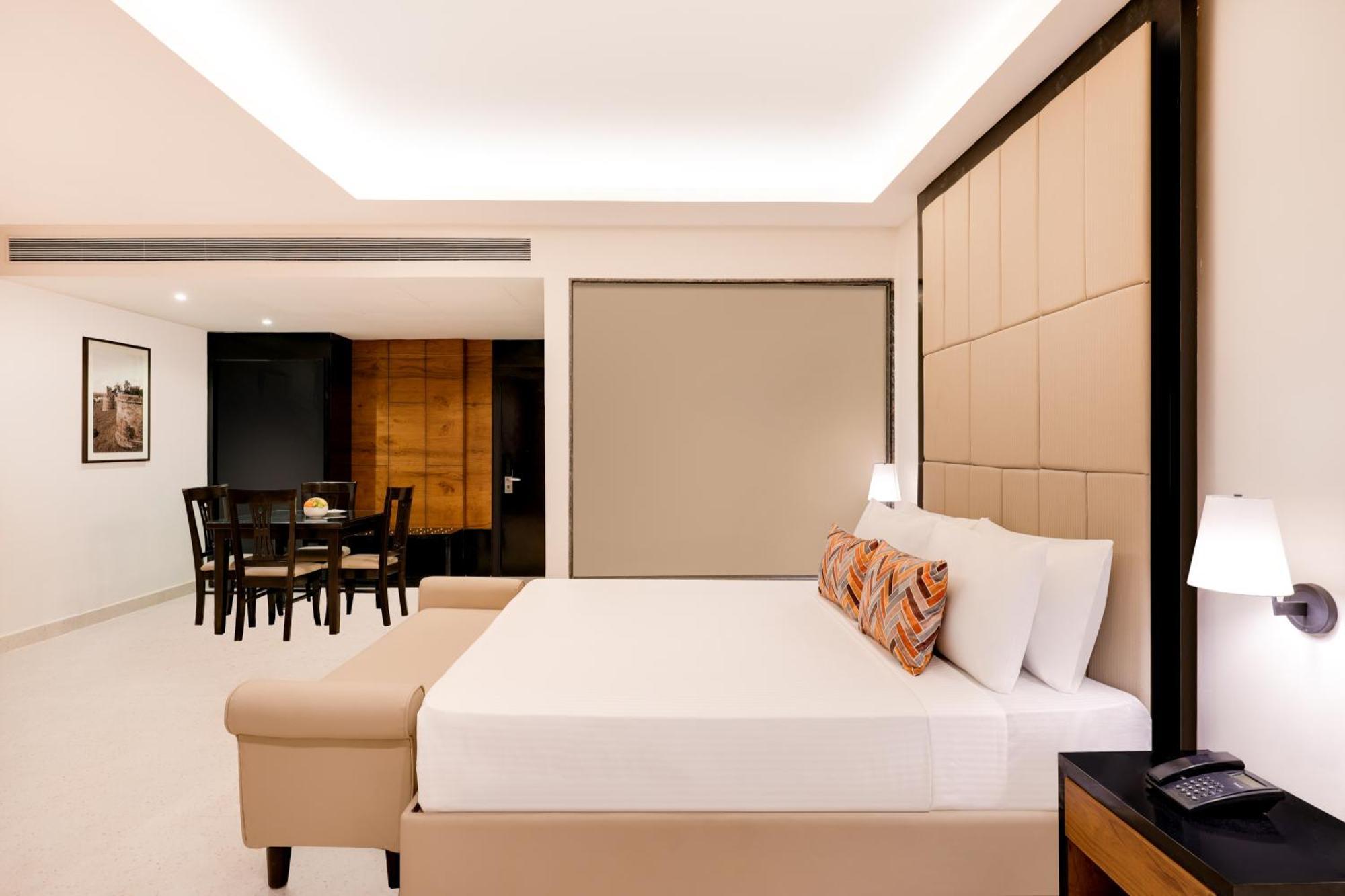 Lemon Tree Hotel Бопал Екстериор снимка