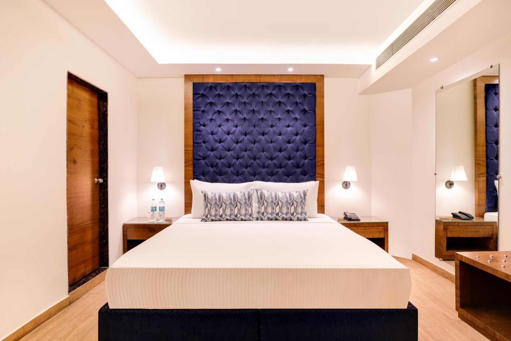 Lemon Tree Hotel Бопал Екстериор снимка