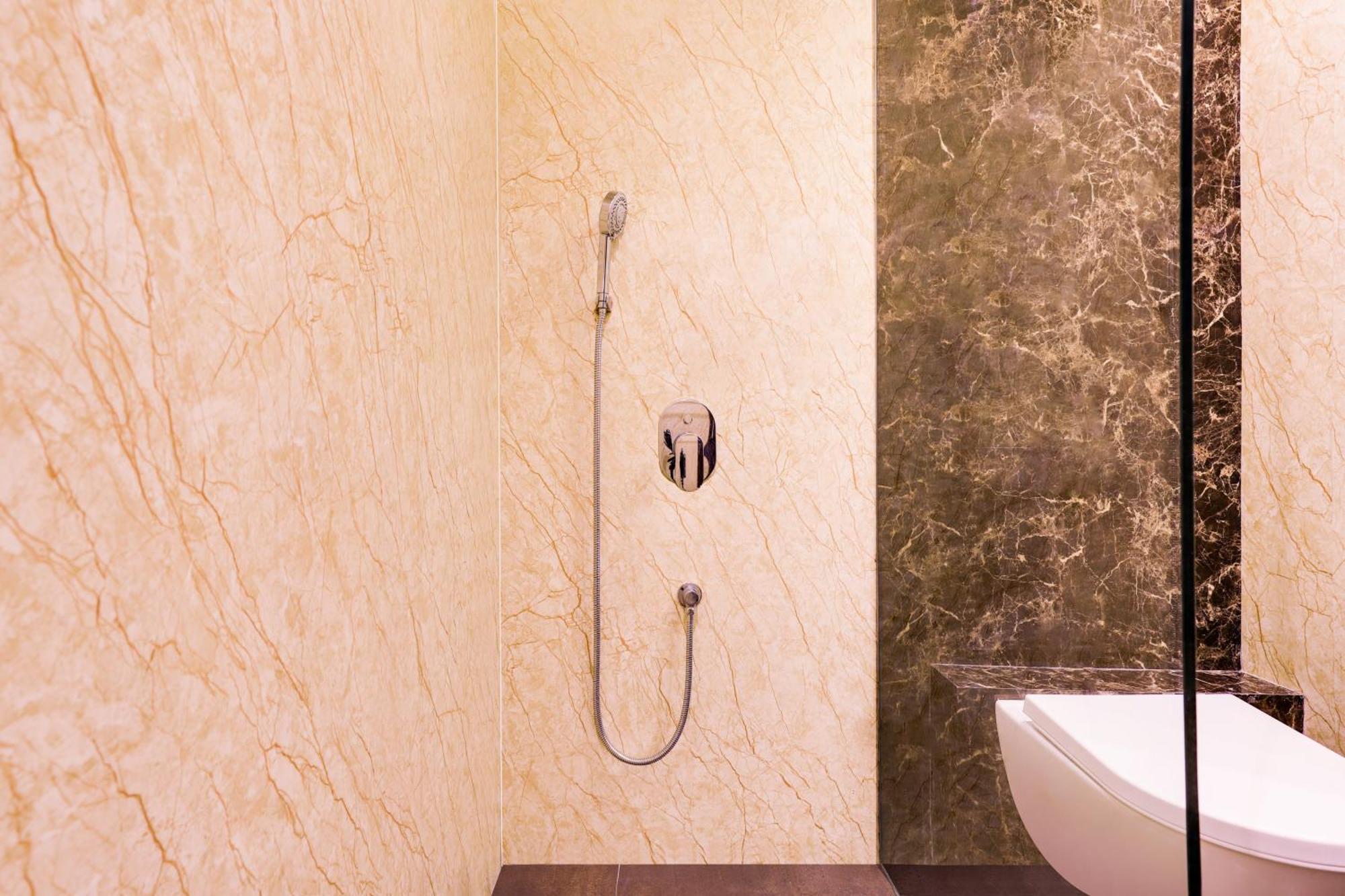 Lemon Tree Hotel Бопал Екстериор снимка
